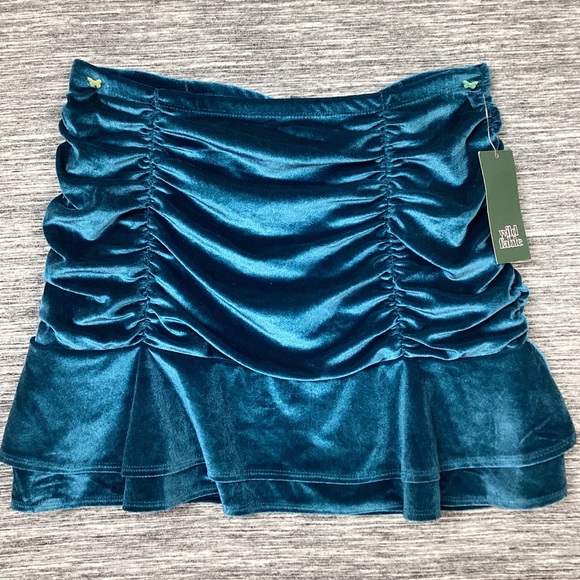 Wild Fable Women’s Slate Blue Velvet Tiered Mini Skirt with Roushing - Picture 3 of 7